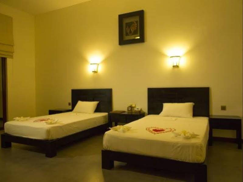 Grand Tamarind Lake Kataragama Exterior foto